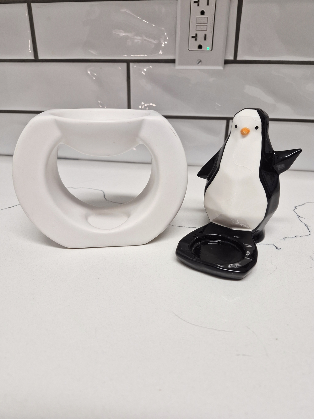 PartyLite Black and White Penguin And Melter